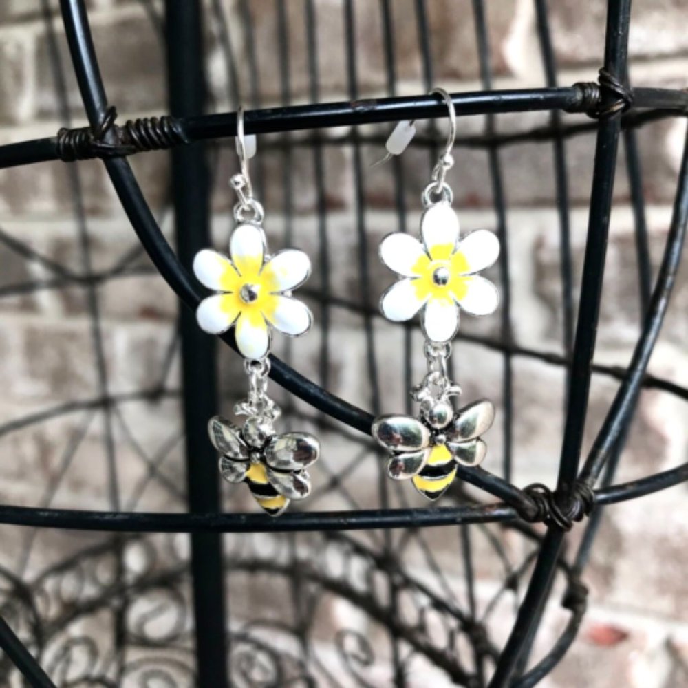 Honey Bee Earrings Daisy Flower New Hypoallergenic Hooks Beekeeper Hive …